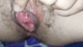 PINAY SQUIRT FOR THE FIRST TIME AKO LANG NAKAGAWA SA KANYA