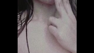 Pinay Sucks her Finger like a Cock!