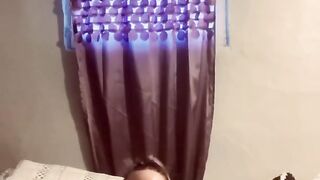 Lia Lynn help me Earn (Like & Subscribe)