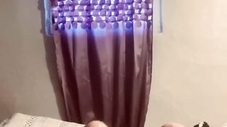 Lia Lynn help me Earn (Like & Subscribe)