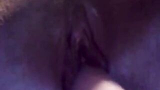 la mia sorella si masturba davanti a me