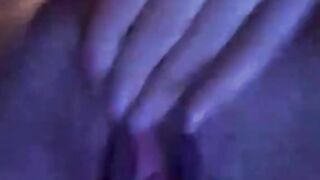 la mia sorella si masturba davanti a me