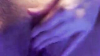 la mia sorella si masturba davanti a me