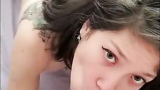 Hermosa jovencita teniendo sexo Lily Kawaii. COMPLETO EN COMENTARIO