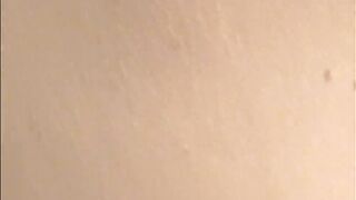 Nena posa para mi y después se abre todo el orto