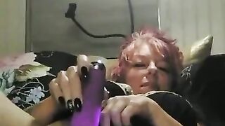 Mommy Plays W/her Pussy