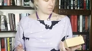 Striptease Book Review Preview: Red Dragon and Silence of the Lambs by Thomas Harris