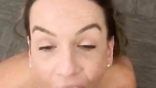 MILF LOVES THE HUGE BBC TO FUCK THE BACK OF HER THROAT