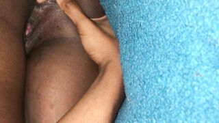 Can’t keep my Fingers to myself (Amateur)