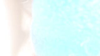 Can’t keep my Fingers to myself (Amateur)