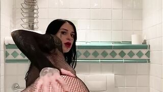 OILY SLUT! FISHNET/ CRAZY HIGH HEELS))