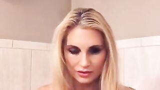 JennMorgan Snapchat - Bathtub Dildo