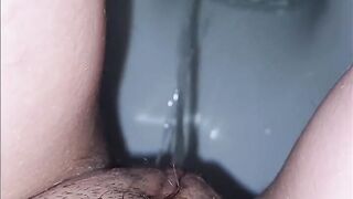 Desperate to Piss , Wetting , Squirting