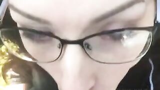 TheLovelyyLiz— GIVES STRANGER BLOWJOB ON NATURE WALK