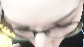 TheLovelyyLiz— GIVES STRANGER BLOWJOB ON NATURE WALK