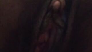 NASTY SLUTTY THOT MEATY PUSSY PISSING