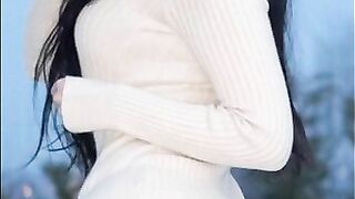 Croatian Hot Model Ivana Kn.(Slideshow)