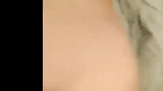 新しくシェアハウスに引越してきた、メンエスでアルバイトしている巨乳の女子大生をバックから激しく突く☆主観映像☆