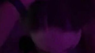 Киска любит долюежку в рот