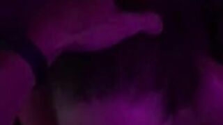 Киска любит долюежку в рот