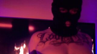 TENGO a LA MODELO CULONA RICA DOLLGREEN TWERKEANDO EN EL ESTUDIO