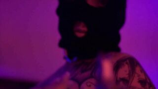 TENGO a LA MODELO CULONA RICA DOLLGREEN TWERKEANDO EN EL ESTUDIO