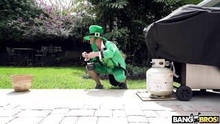 BANGBROS - Big Booty MILF In Irish Costume (Rose Monroe) Sucking A Magicaly Delicious Big Cock