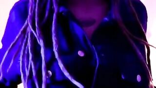 Big boobs girl wanna pussy massage