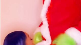 How The Grinch stole Ebony Babe Creamy Pussy