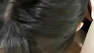 ????温暖小嘴紧紧得含着上下摆动发出阵阵呻吟声最后主动扒开湿漉漉的小穴被狠狠插入