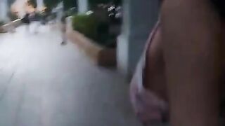 I excite my girlfriend in the park while we walk