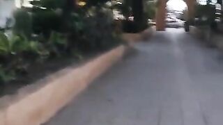 I excite my girlfriend in the park while we walk