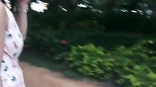 I excite my girlfriend in the park while we walk