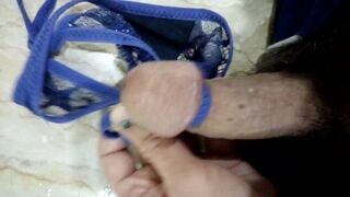 Jerking in Step Daughter's dirty panty