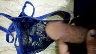 Jerking in Step Daughter's dirty panty