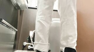 【91日目】公共施設のトイレでバレないようにコッソリ初めてオナニー！ドキドキしていつもより気持ちい????