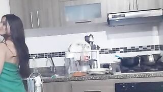 I show my sexy body at home