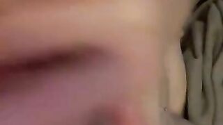 I love slapping my pussy