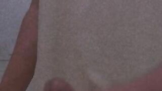 Super fast handjob with massive cumshot