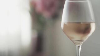 INTRO SEXY GIRL WITH BIG TITS GET NAKED