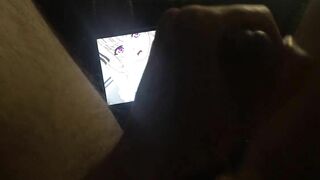 Горячий парень смотрит хентай и мастурбирует член