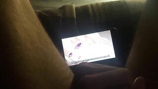 Горячий парень смотрит хентай и мастурбирует член