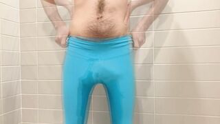 Pee and Cum in Leggings