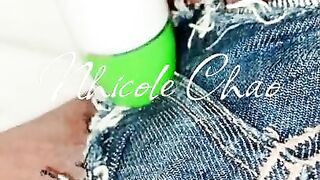 Malibog na Pinay Pinasasok sa Puke Ginawang Vibrator ang Deodorant Until Orgasm Hawig ni Aj Raval