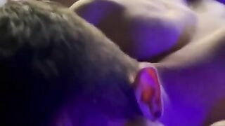 Que rica mamada le pegue a este tipo, lo hice terminar en mi mi boca