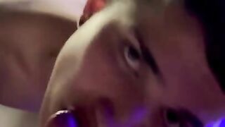 Que rica mamada le pegue a este tipo, lo hice terminar en mi mi boca