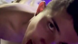 Que rica mamada le pegue a este tipo, lo hice terminar en mi mi boca