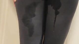 Wetting Grey Yoga Pants