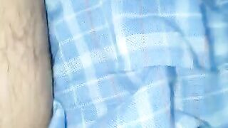 Cómo gime vestida de colegiala