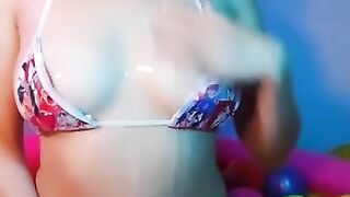 Cam girl Nathaliecute playing in the pool